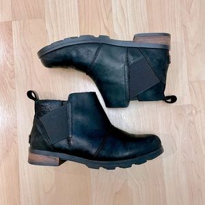 SOREL EMILIE CHELSEA BOOTS (Black, 8.5)